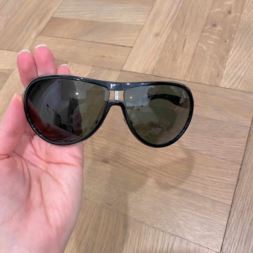 Gucci Sunglasses in Black